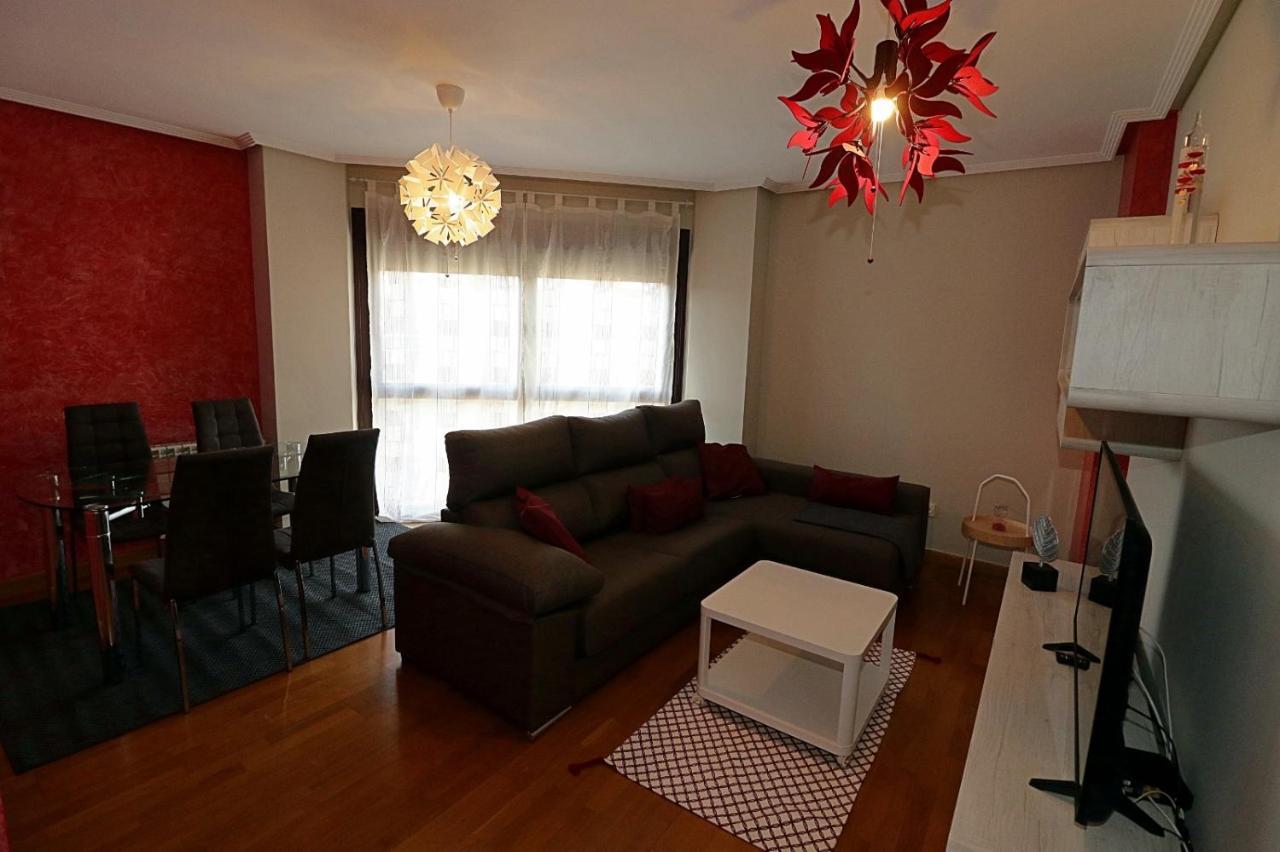 Apartamento , Wifi Y Garaje Cerca Del Centro Apartment Oviedo Exterior photo