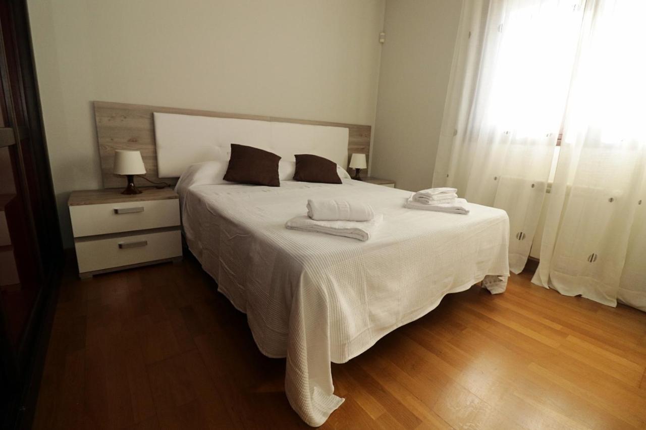 Apartamento , Wifi Y Garaje Cerca Del Centro Apartment Oviedo Exterior photo