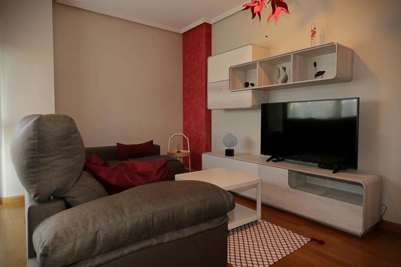 Apartamento , Wifi Y Garaje Cerca Del Centro Apartment Oviedo Exterior photo